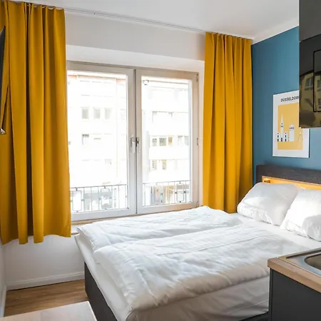 Antares Aparthotel 3*
